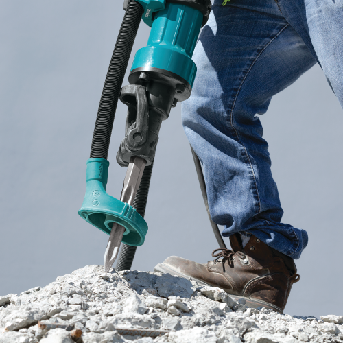 Makita 197172-1 Action Shot 1 - Thumbnail
