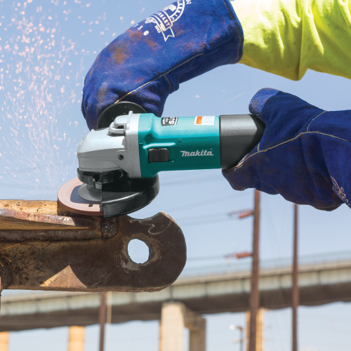 Makita A-95956 Action Shot 2 - Thumbnail