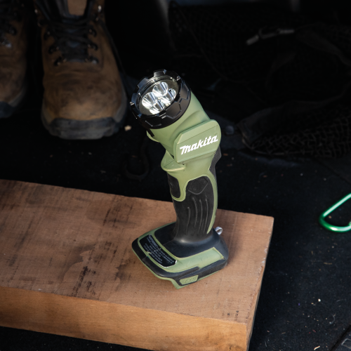 Makita ADML815 Beauty Shot 1 - Thumbnail