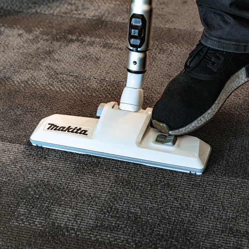 Makita GCV03PM Feature Shot (toe switch) - Thumbnail