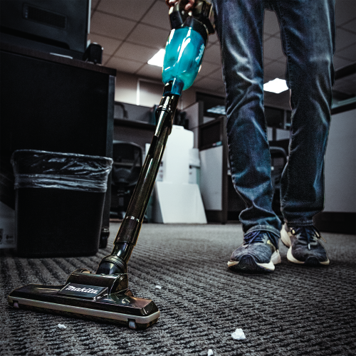 Makita GLC01M1 Action Shot 1 - Thumbnail
