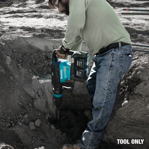 Makita GMH02Z Action Shot 2 (chipping in ditch) - Thumbnail
