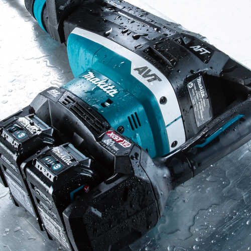 Makita GRH06PM Feature Shot (XPT water) - Thumbnail