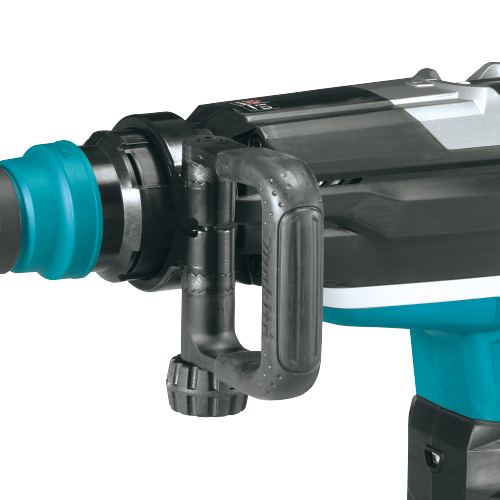 Makita GRH06PM Feature Shot (demoing handle) - Thumbnail