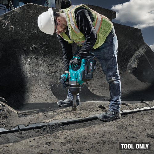 Makita GWT10Z Action Shot 10 - Thumbnail