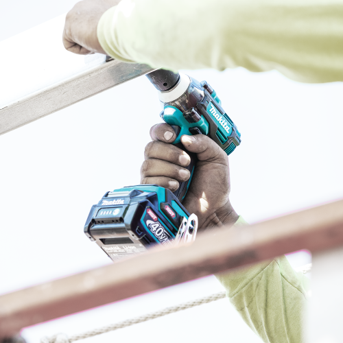 Makita GWT05D Action Shot 2 - Thumbnail