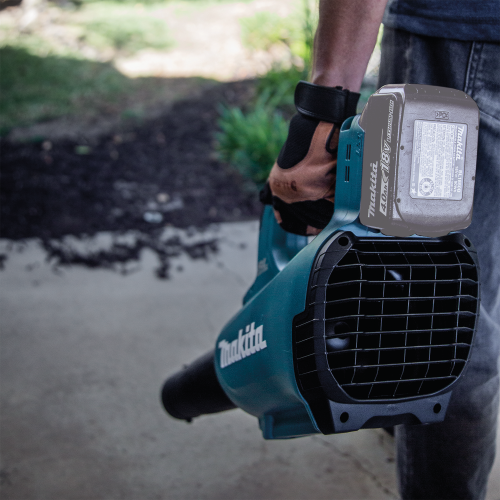Makita XBU03Z Action Shot 6 - Thumbnail