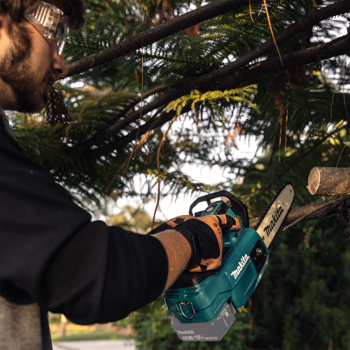 Makita XCU10Z Action Shot 3 - Thumbnail