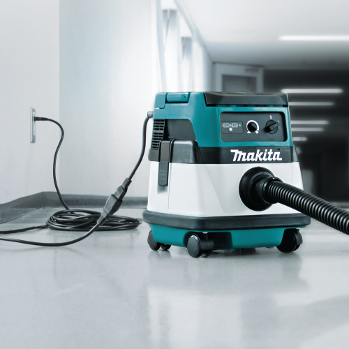 Makita XCV04Z Feature Shot (with AC power) - Thumbnail