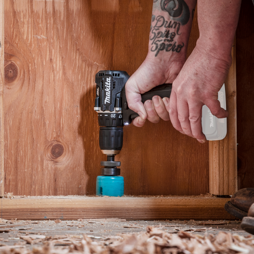 Makita XFD15ZB Action Shot 2 (hole saw drilling) - Thumbnail