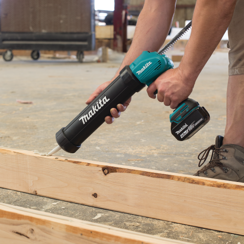 Makita XGC01M1C Action Shot 1 - Thumbnail