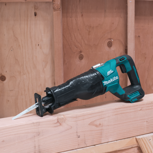 Makita XRJ05Z Beauty Shot 1 - Thumbnail