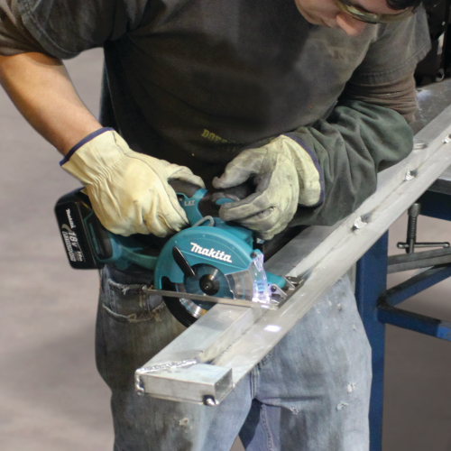 Makita XSC01 Action Shot 2 - Thumbnail