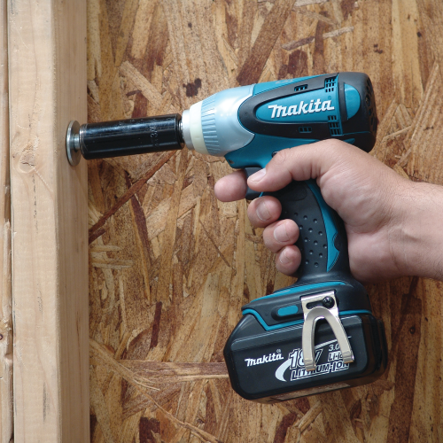 Makita XWT05 Action Shot 3 - Thumbnail